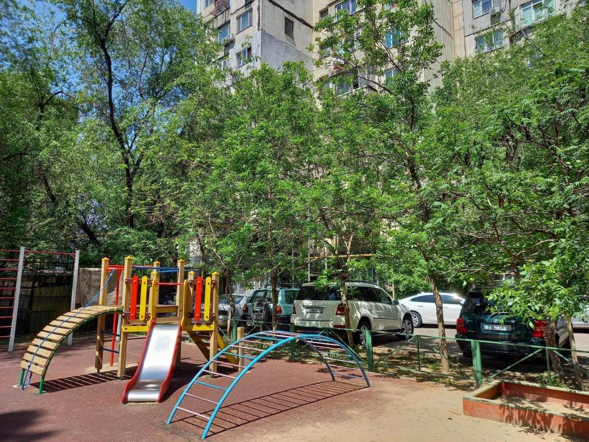 "Современный Уют" Квартира Almaty Esterno foto